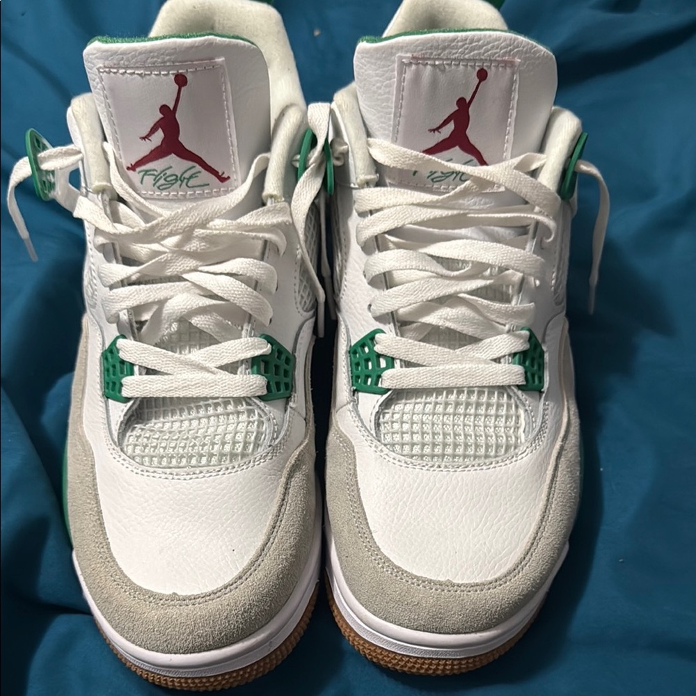 Jordan 4 SB size 13